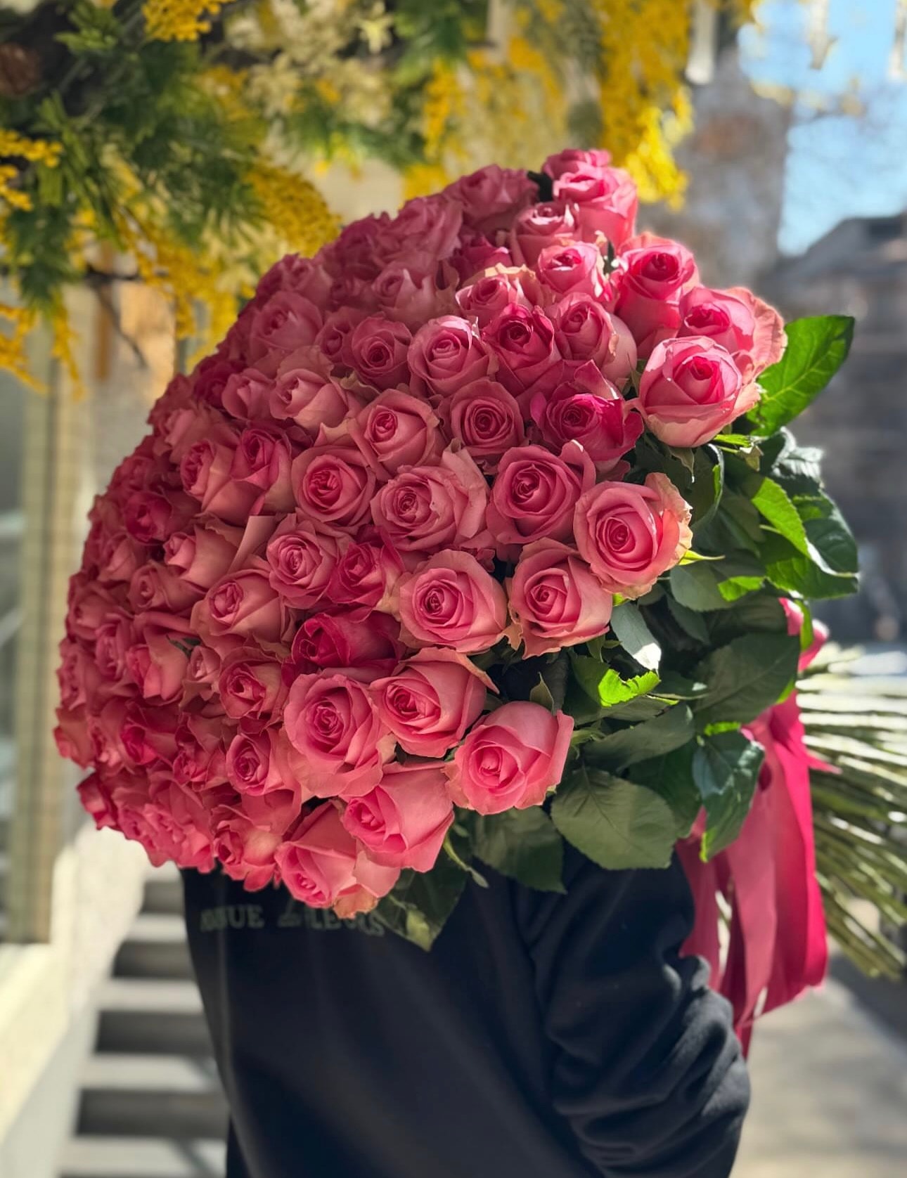 Roses - Image 1 of 2 | Avenue Des Fleurs