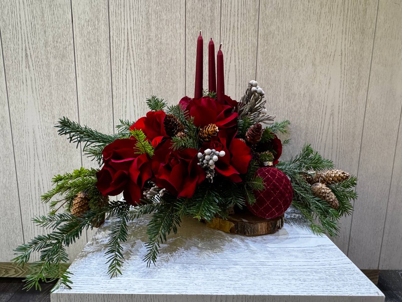 Նոր տարվա «Կախարդական փայլ» կոմպոզիցիա - Image 1 of 1 | Avenue Des Fleurs