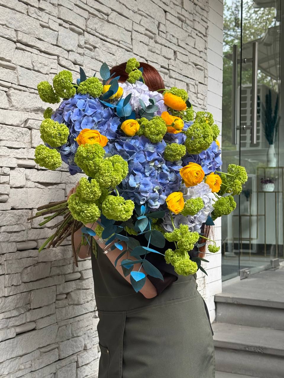 Luxury Hydrangea Bouquet - Image 1 of 1 | Avenue Des Fleurs