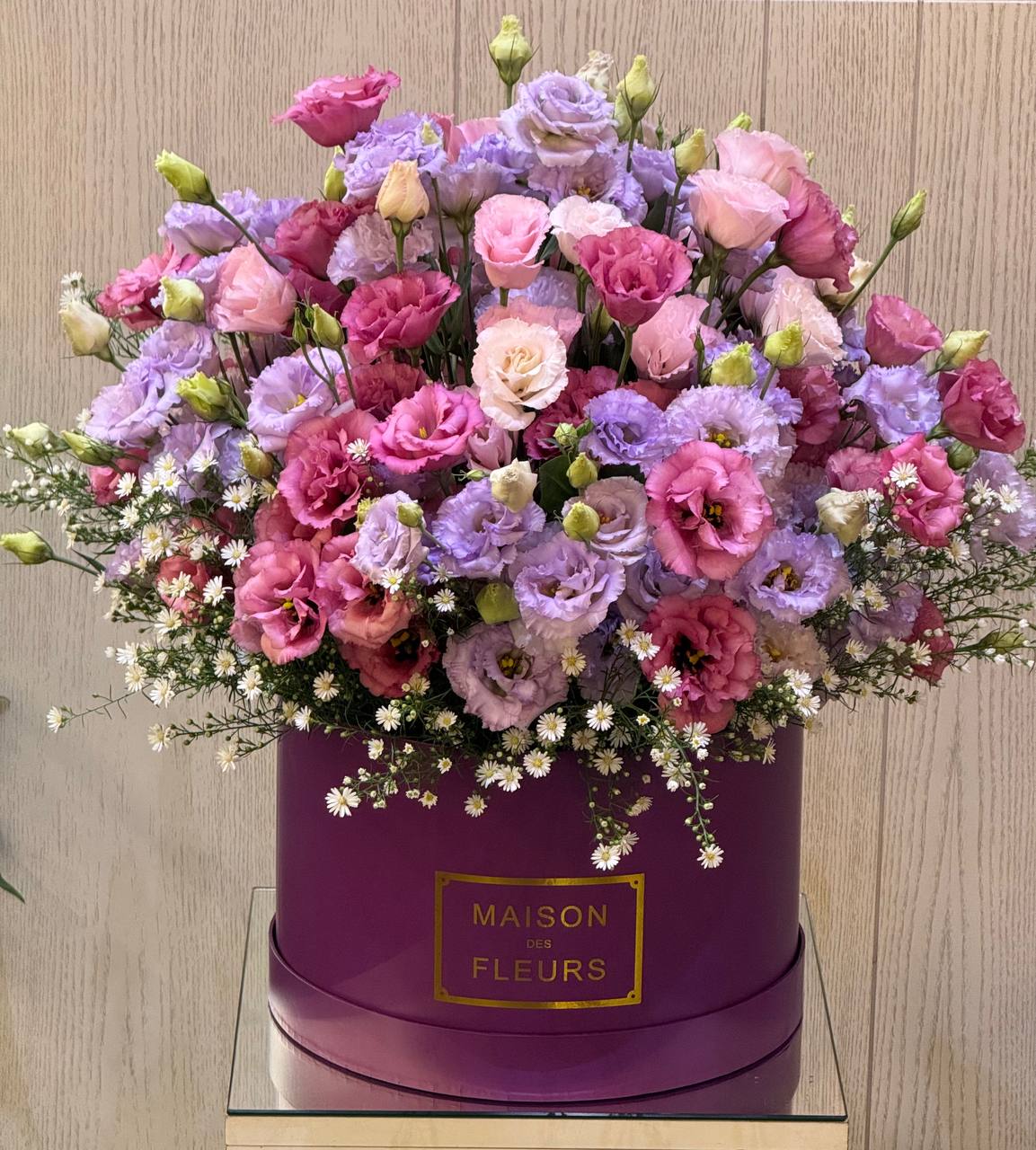 Цветочная композиция в коробке - Image 1 of 1 | Avenue Des Fleurs