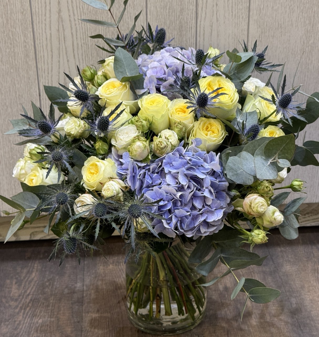 Букет из роз и гортензии - Image 1 of 1 | Avenue Des Fleurs