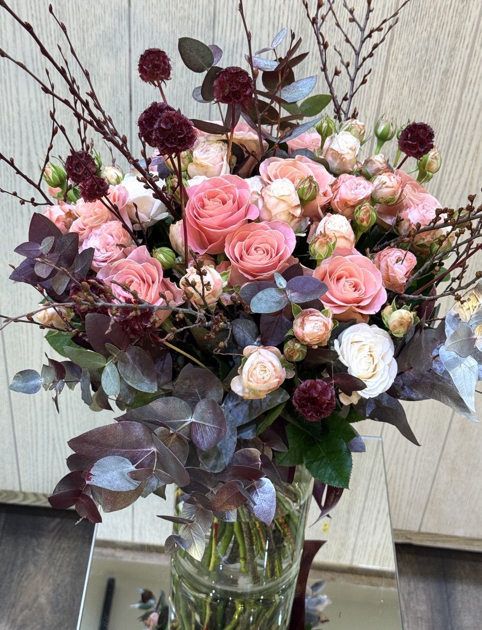 Գարնան հագեցած գույներ - Image 1 of 1 | Avenue Des Fleurs